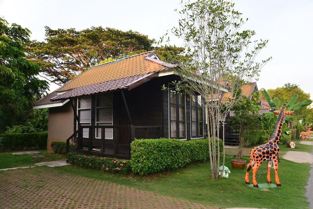 Chanpraya Resort Chanthaburi Exterior photo