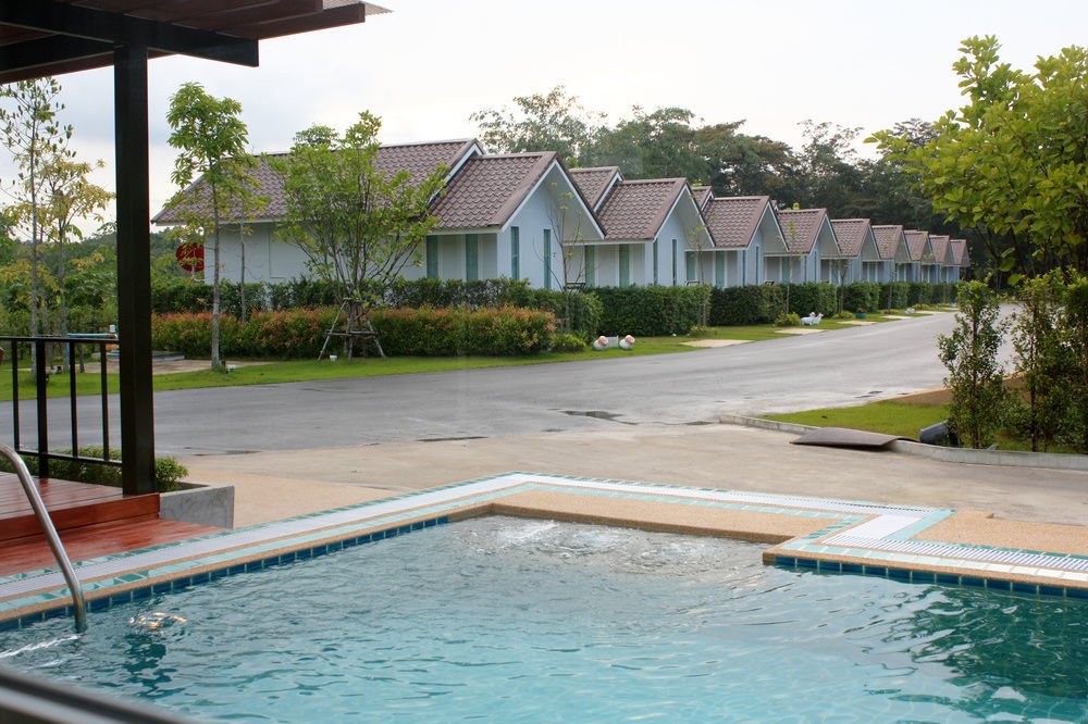Chanpraya Resort Chanthaburi Exterior photo